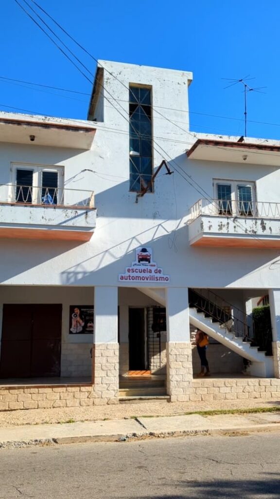 Escuela de conducción Miss & Míster Volante