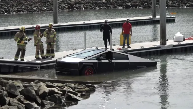 Cybertruck al Fondo: ¿Promesas Incumplidas de Tesla? 1 Cybertruck al Fondo: ¿Promesas Incumplidas de Tesla?