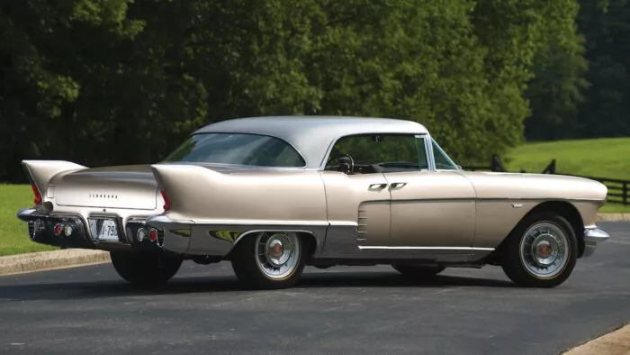 Miss & Míster Volante | Escuela de conducción