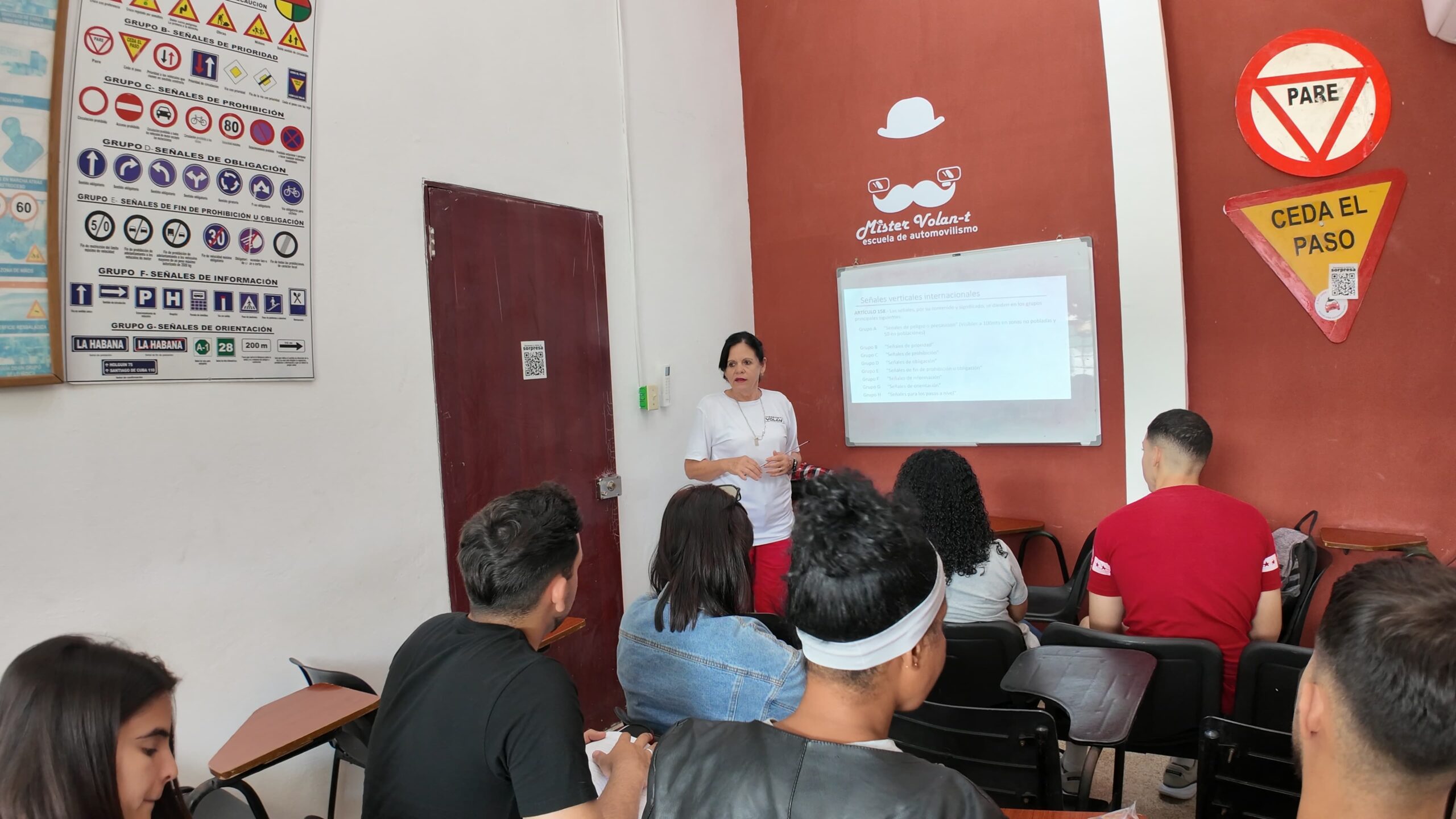 Miss & Míster Volante | Escuela de conducción